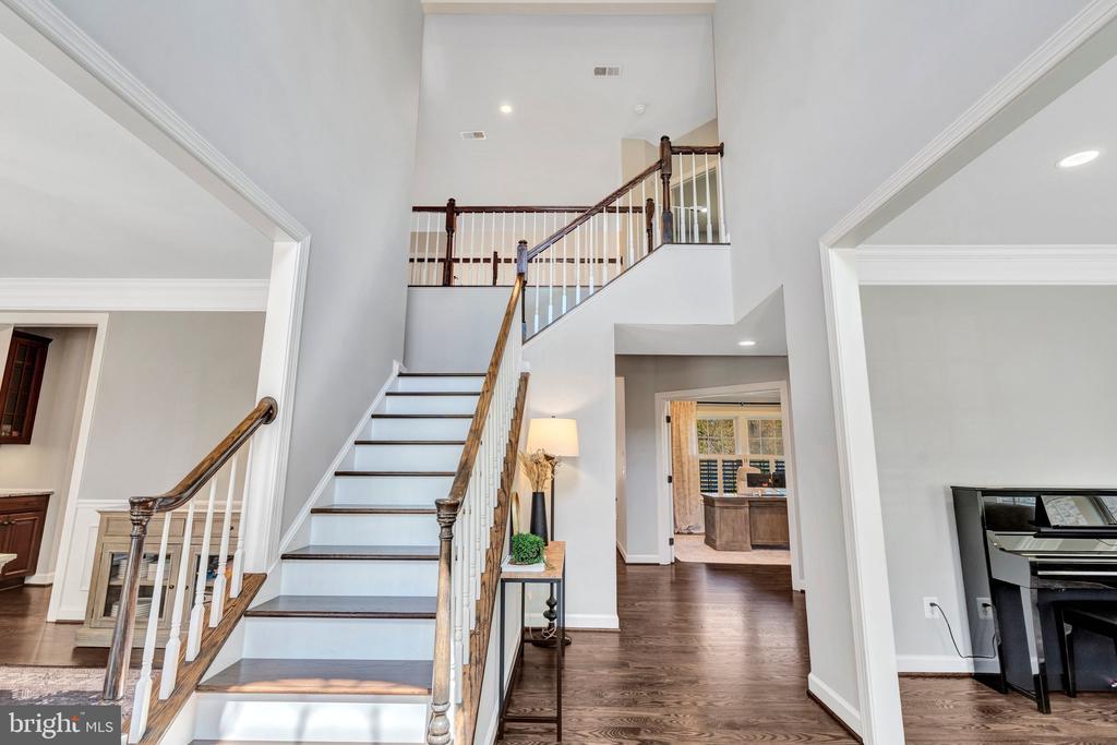 3961 WOODBERRY MEADOW DRIVE