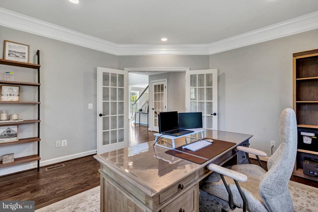 3961 WOODBERRY MEADOW DRIVE