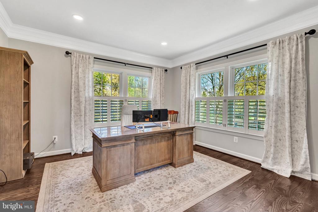 3961 WOODBERRY MEADOW DRIVE