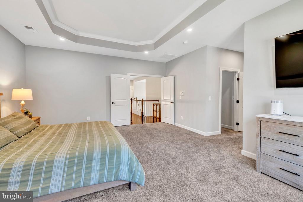 3961 WOODBERRY MEADOW DRIVE