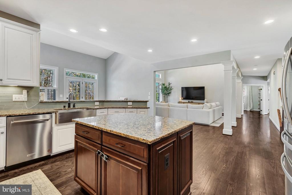 3961 WOODBERRY MEADOW DRIVE