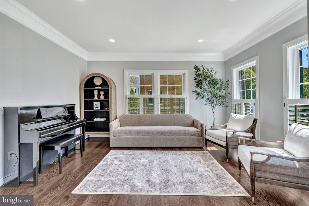 3961 WOODBERRY MEADOW DRIVE