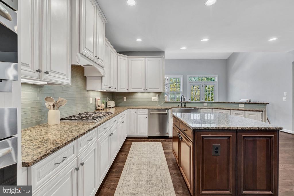 3961 WOODBERRY MEADOW DRIVE