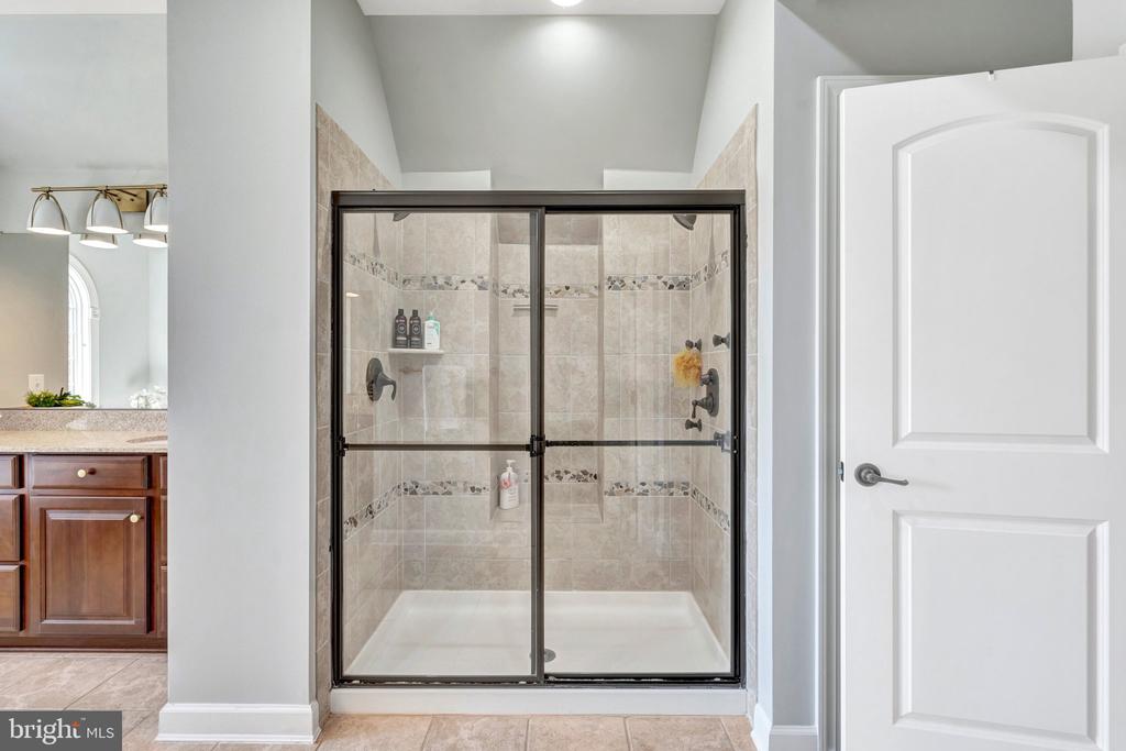 3961 WOODBERRY MEADOW DRIVE