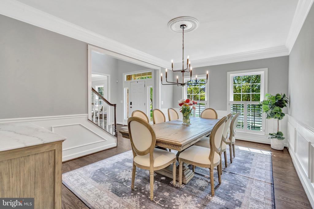 3961 WOODBERRY MEADOW DRIVE