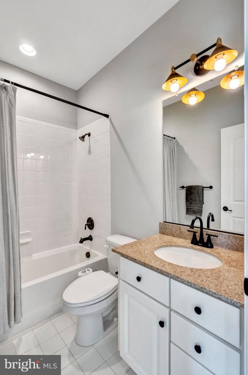 3961 WOODBERRY MEADOW DRIVE