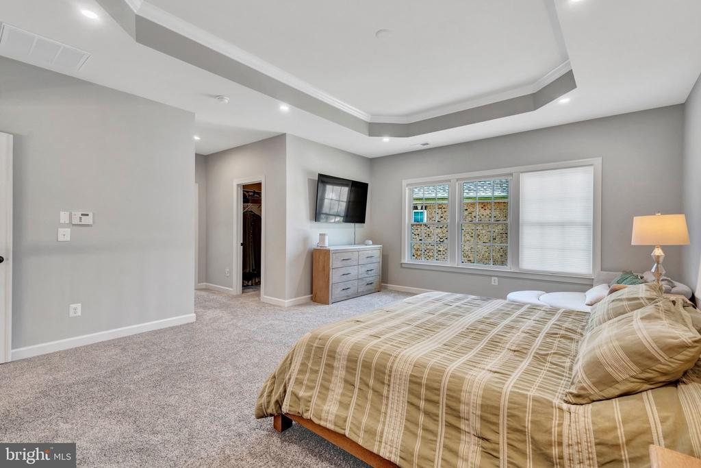 3961 WOODBERRY MEADOW DRIVE