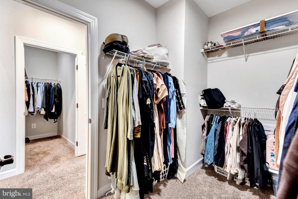 3961 WOODBERRY MEADOW DRIVE