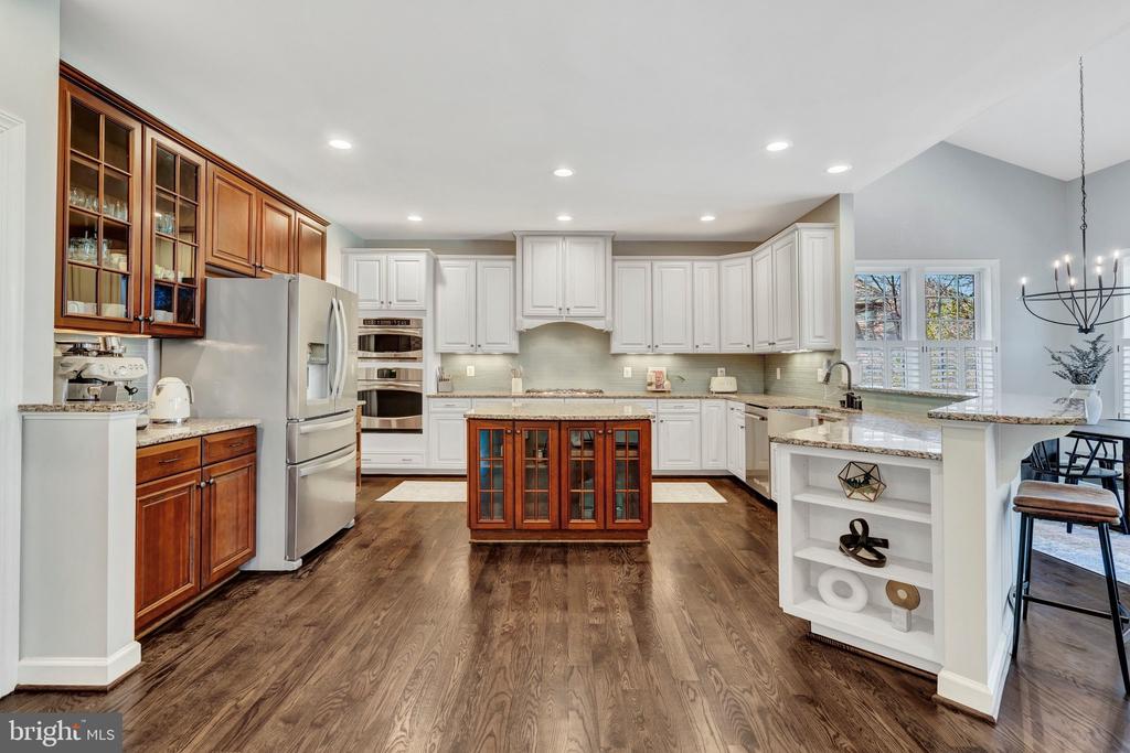 3961 WOODBERRY MEADOW DRIVE