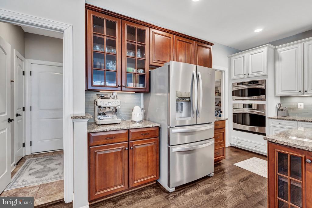 3961 WOODBERRY MEADOW DRIVE