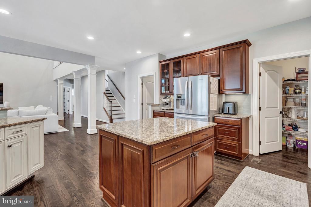 3961 WOODBERRY MEADOW DRIVE