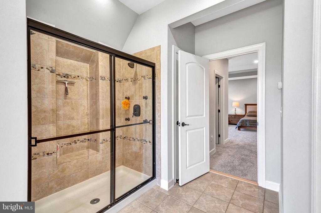 3961 WOODBERRY MEADOW DRIVE