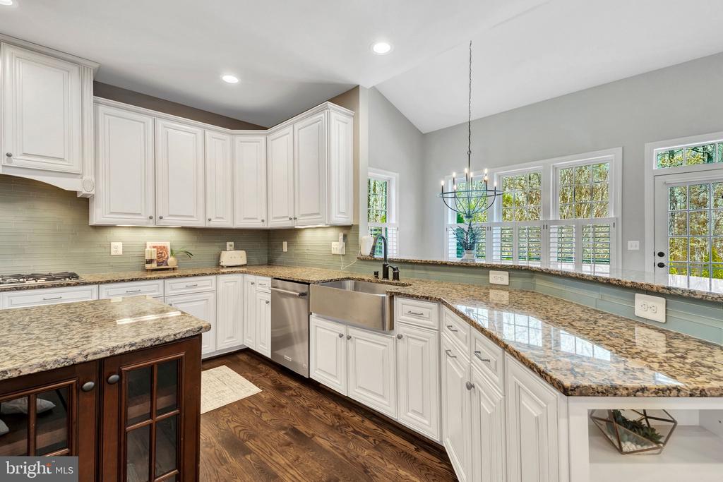 3961 WOODBERRY MEADOW DRIVE