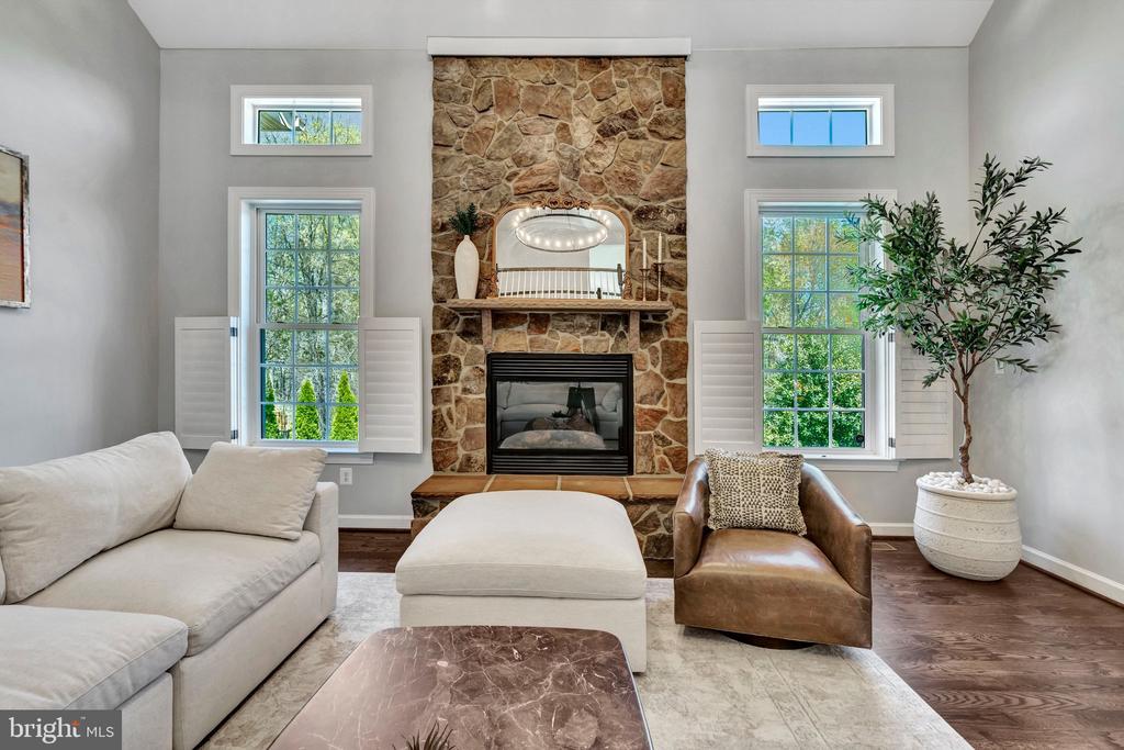 3961 WOODBERRY MEADOW DRIVE