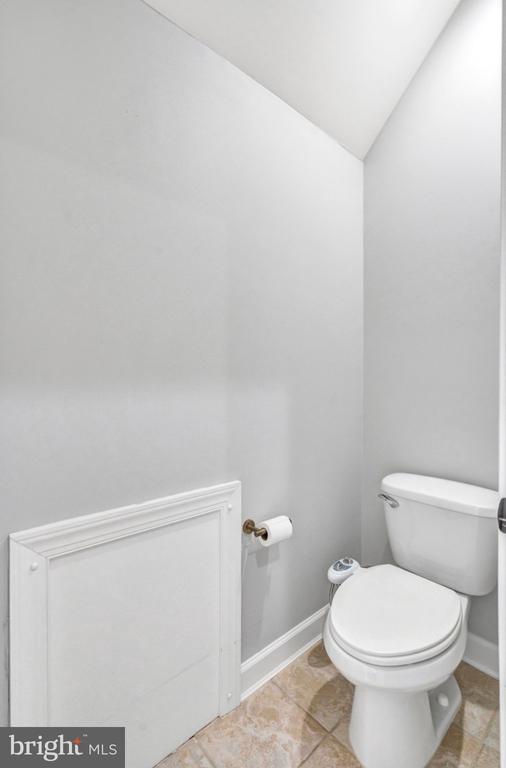 3961 WOODBERRY MEADOW DRIVE