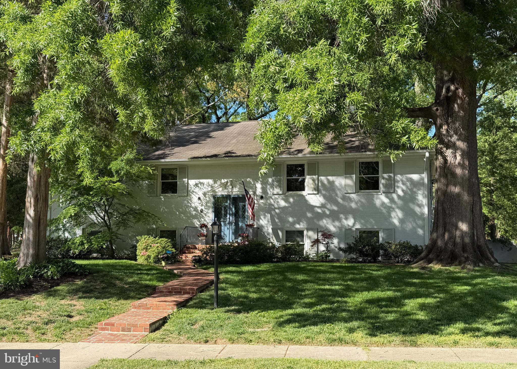 1014 POTOMAC LANE