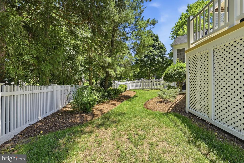 13614 WEINSTEIN COURT