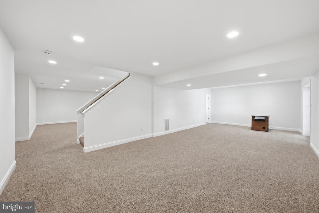 13614 WEINSTEIN COURT