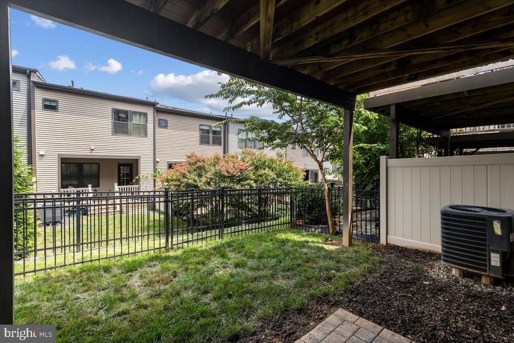 3117 SUNDROPS COURT