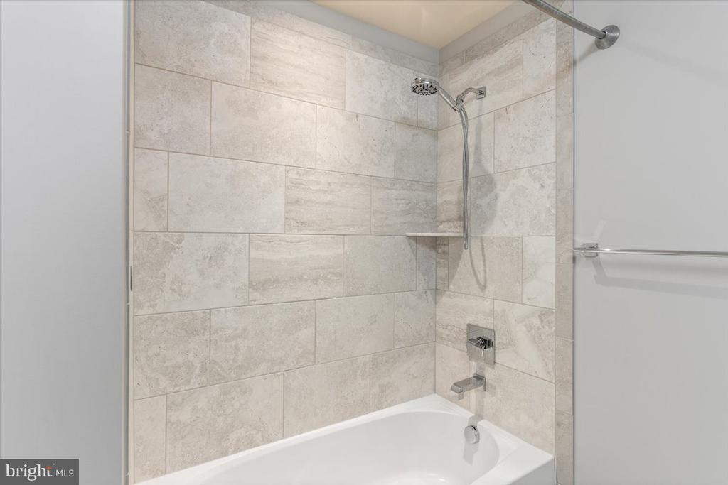 3117 SUNDROPS COURT