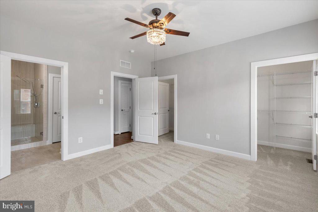 3117 SUNDROPS COURT