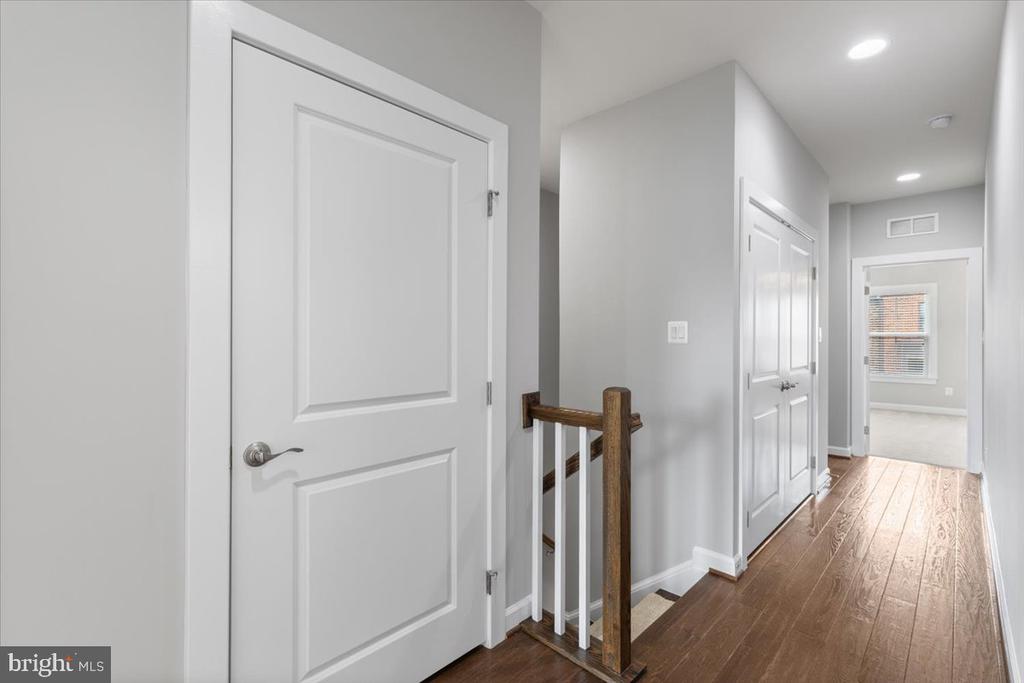 3117 SUNDROPS COURT