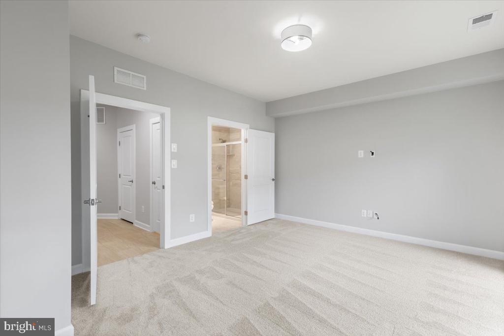 3117 SUNDROPS COURT
