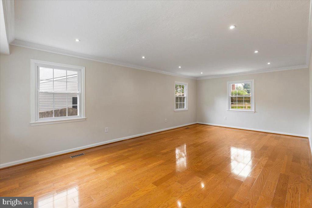13117 MERCURY LANE