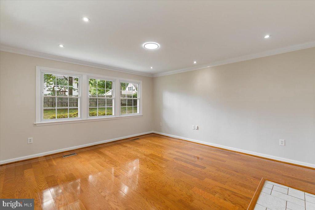 13117 MERCURY LANE