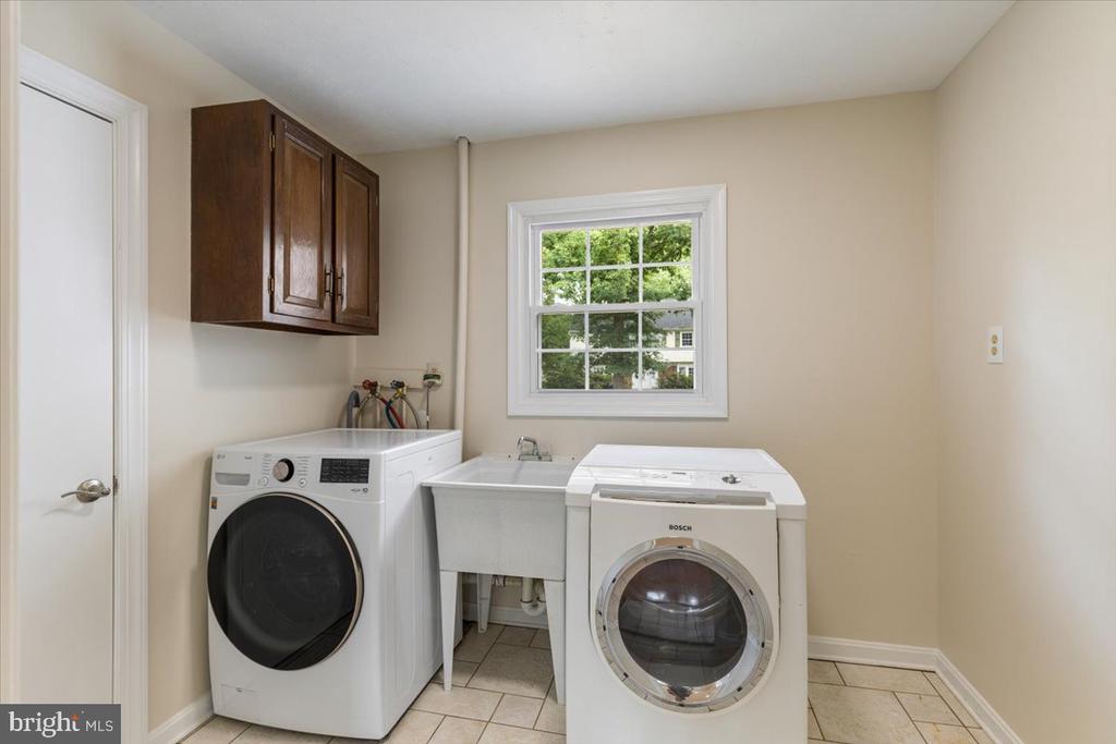 13117 MERCURY LANE