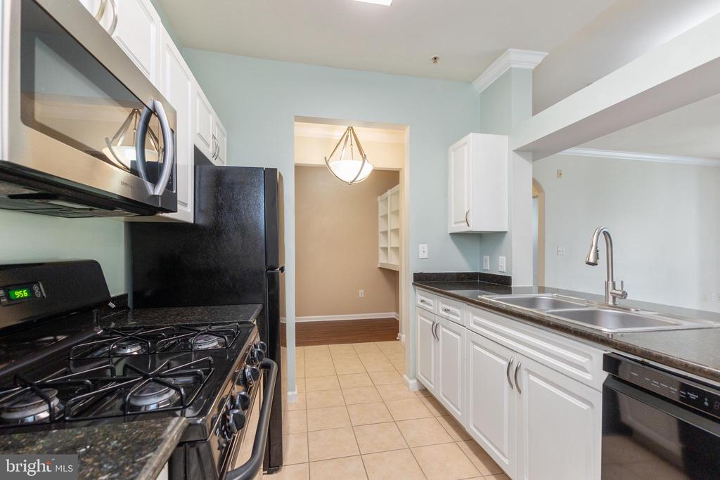12958 CENTRE PARK CIRCLE Unit: 118