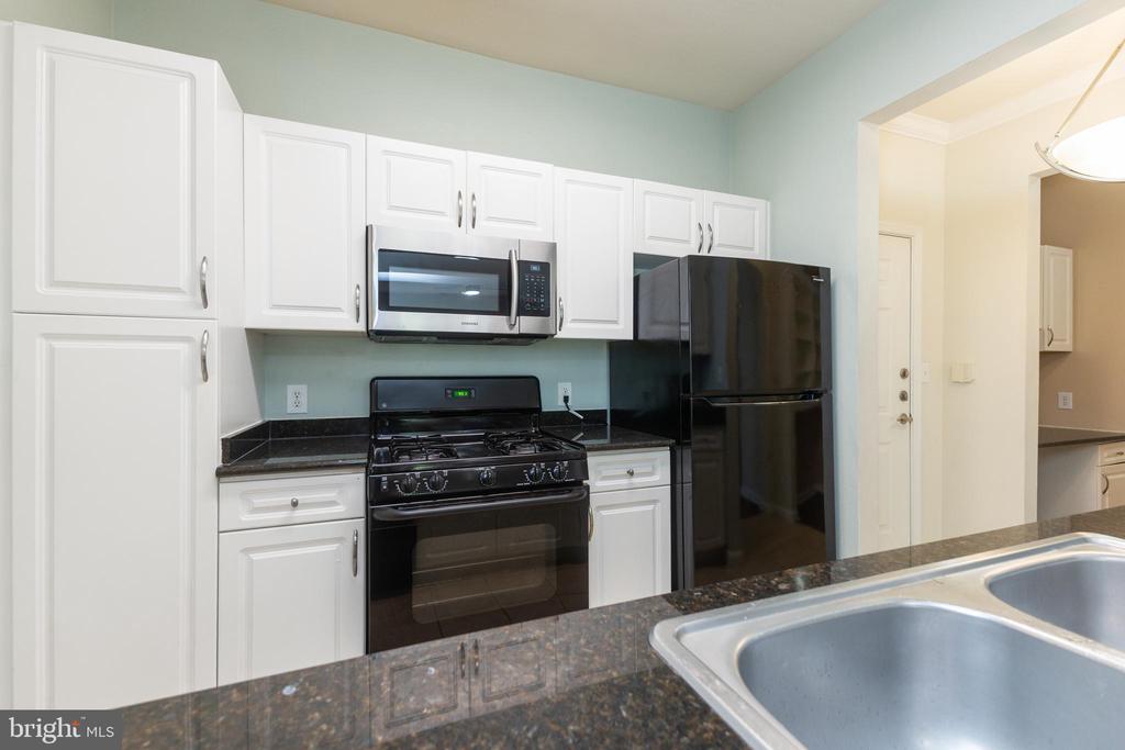 12958 CENTRE PARK CIRCLE Unit: 118
