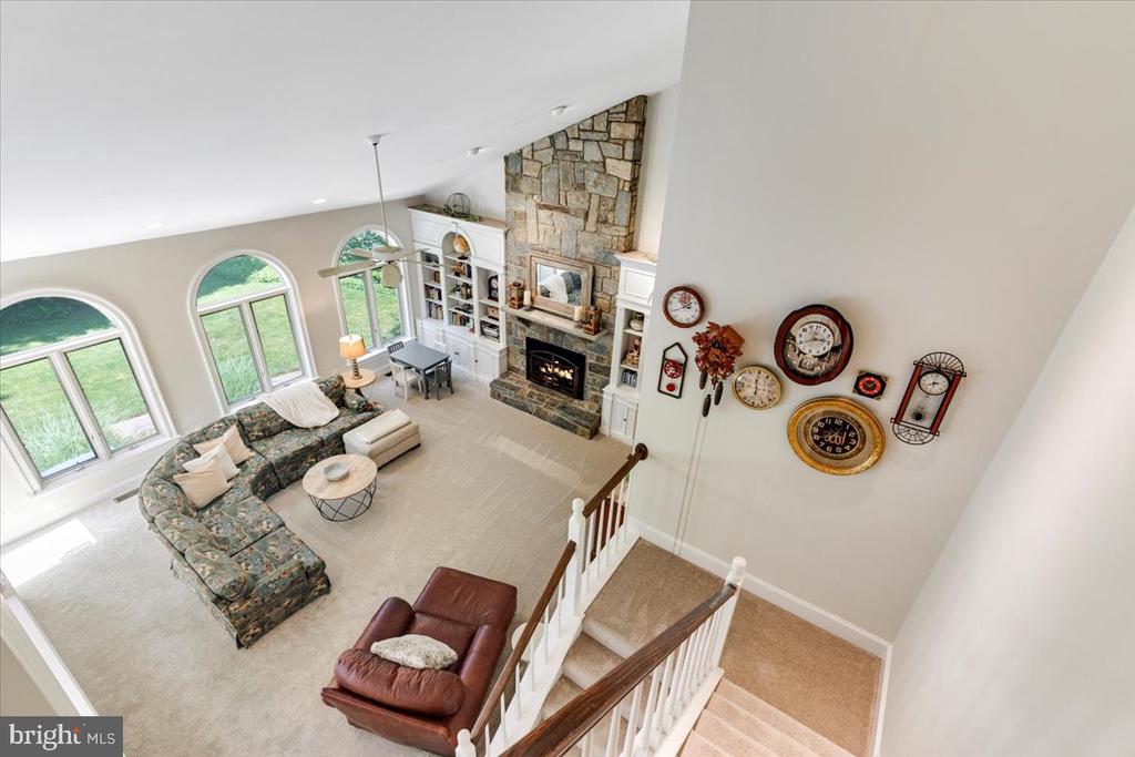 3285 WILLOW GLEN DRIVE