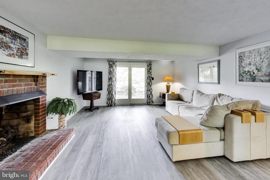 5414 RUMSFORD LANE