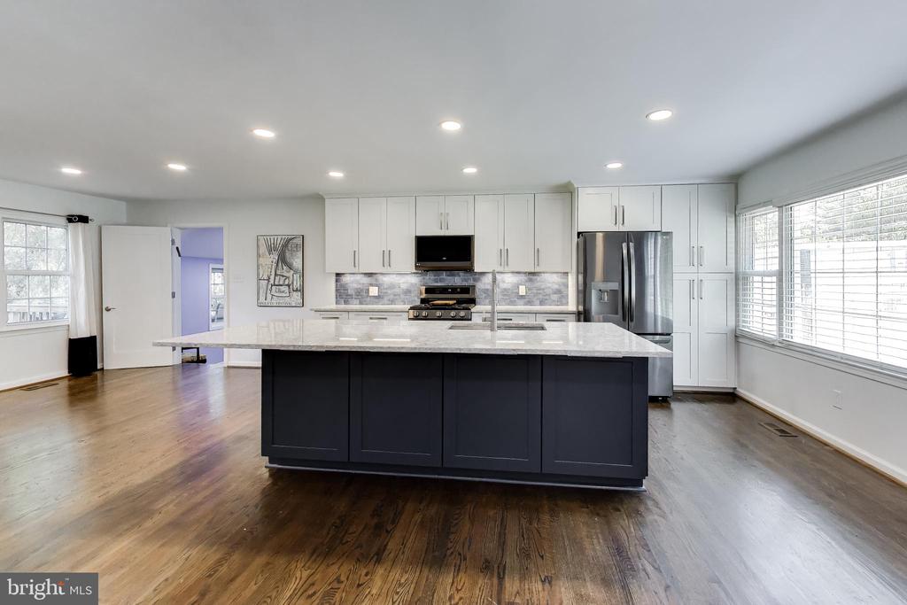 5414 RUMSFORD LANE