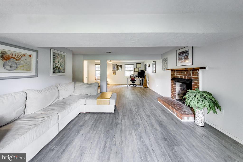 5414 RUMSFORD LANE
