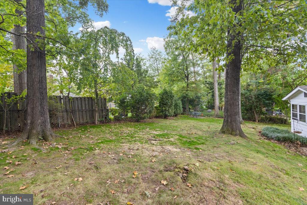 5605 VENTNOR LANE