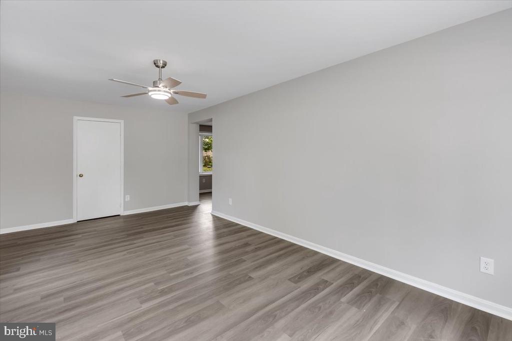 5605 VENTNOR LANE