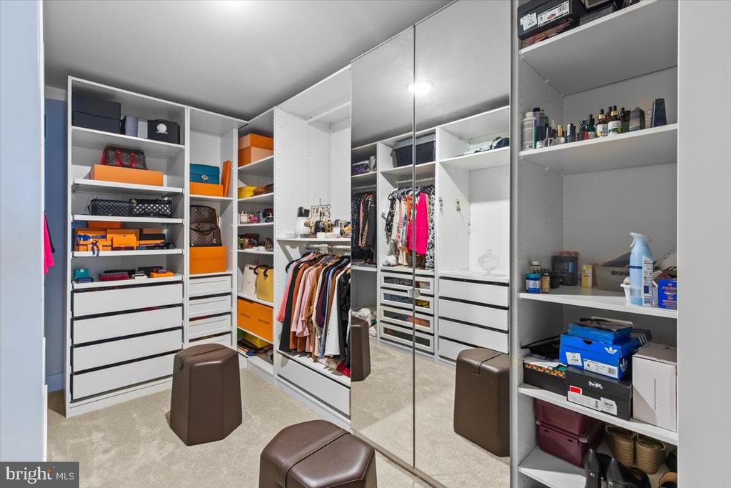 6137 OLIVET DRIVE