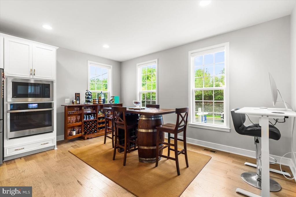 6137 OLIVET DRIVE