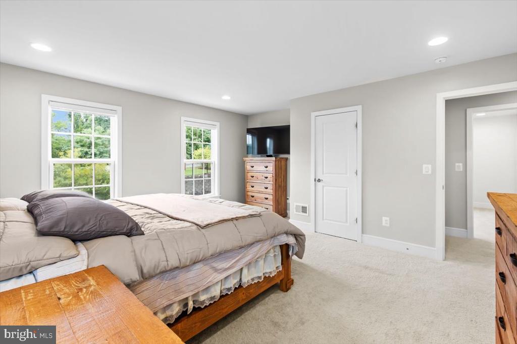 6137 OLIVET DRIVE