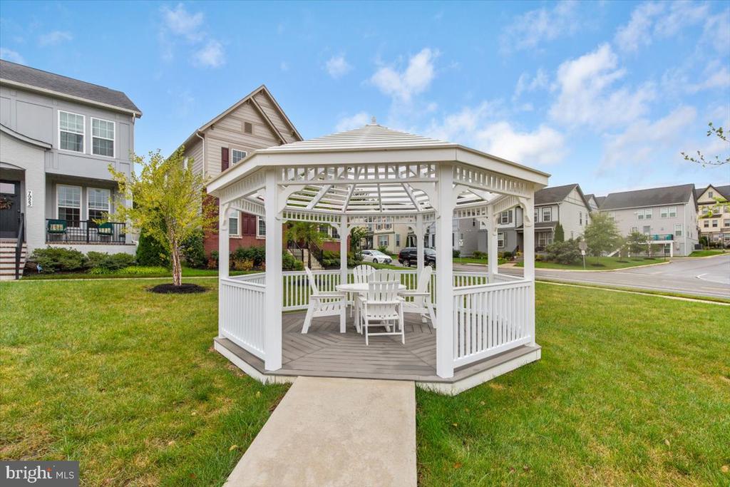 6137 OLIVET DRIVE