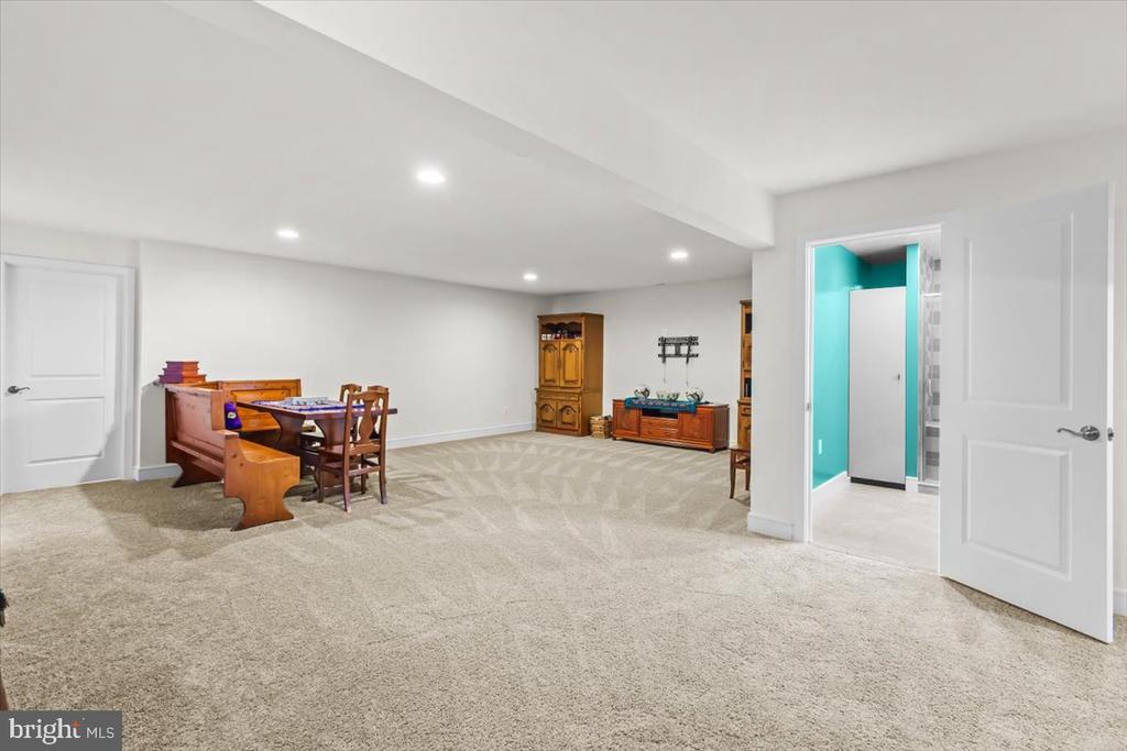 6137 OLIVET DRIVE