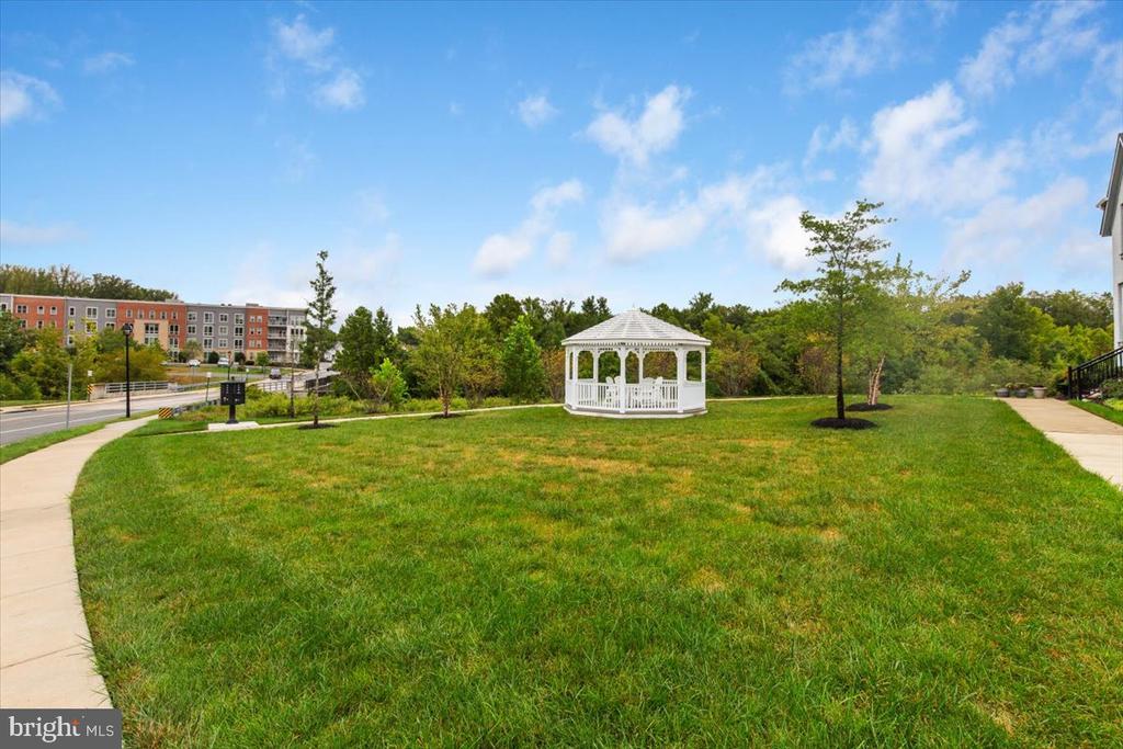 6137 OLIVET DRIVE