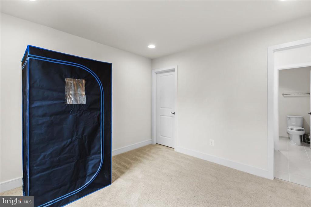 6137 OLIVET DRIVE