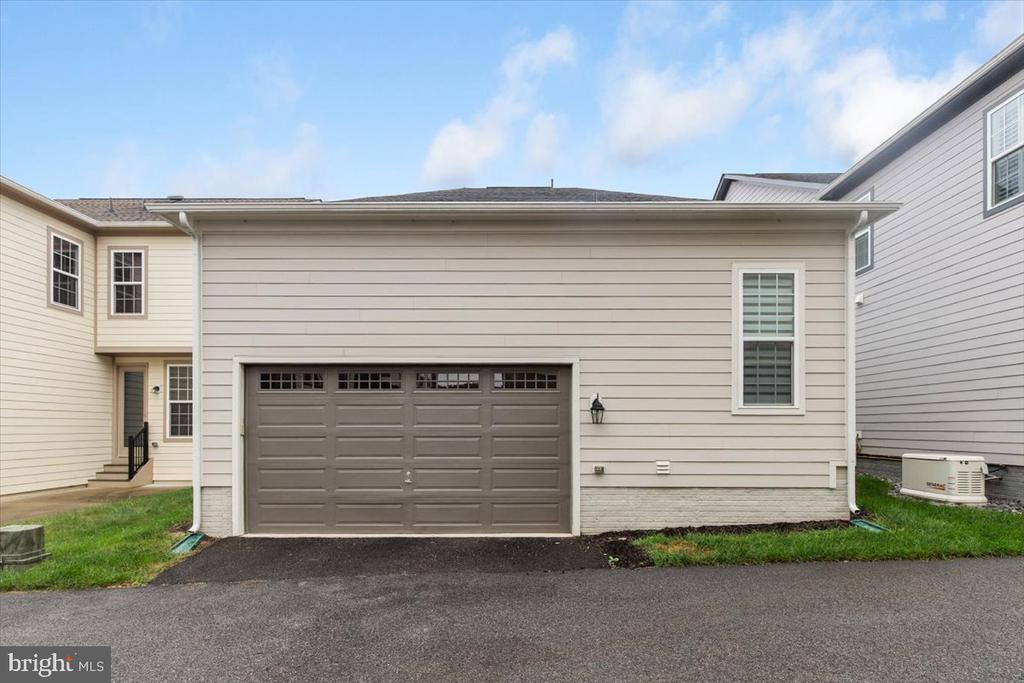 6137 OLIVET DRIVE