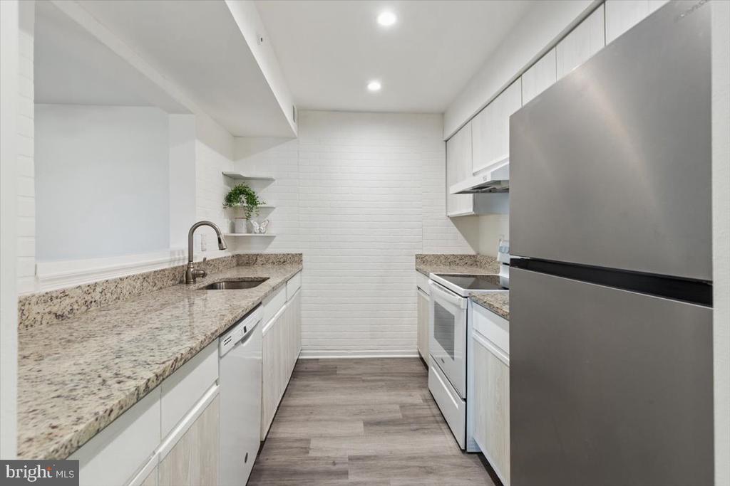 13639 ORCHARD DRIVE