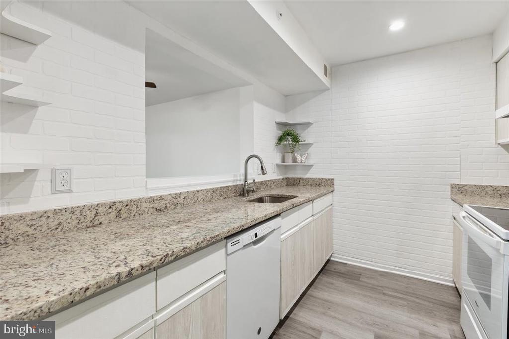 13639 ORCHARD DRIVE