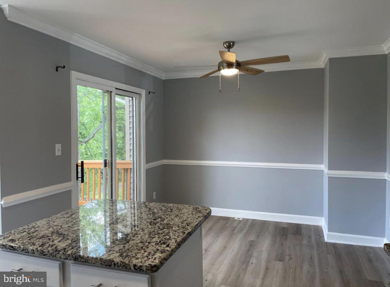 21220 HEDGEROW TERRACE