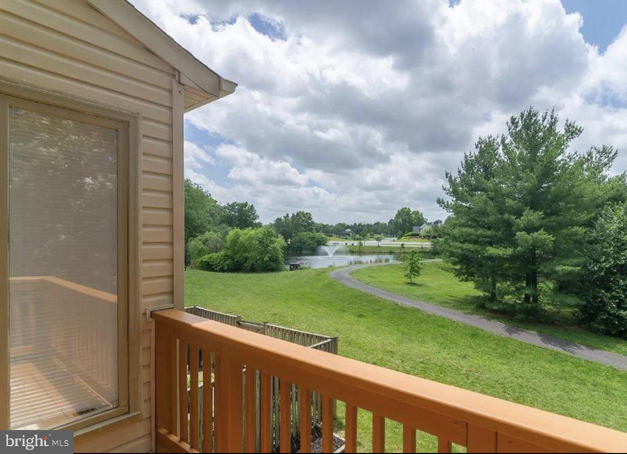 21220 HEDGEROW TERRACE